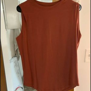 Lululemon Brunswick muscle tee